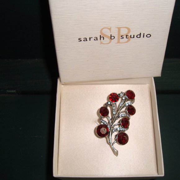 New Sarah B Studio Brooch Pin Red Silver Color - Picture 3 of 4